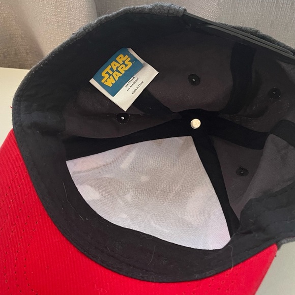 *Official* Star Wars Darth Vader Kids hat - Picture 2 of 3
